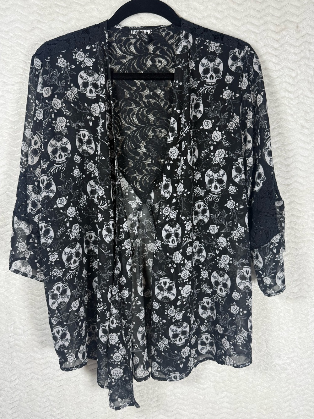 Hot Topic Black Lace Sheer Floral Kimono